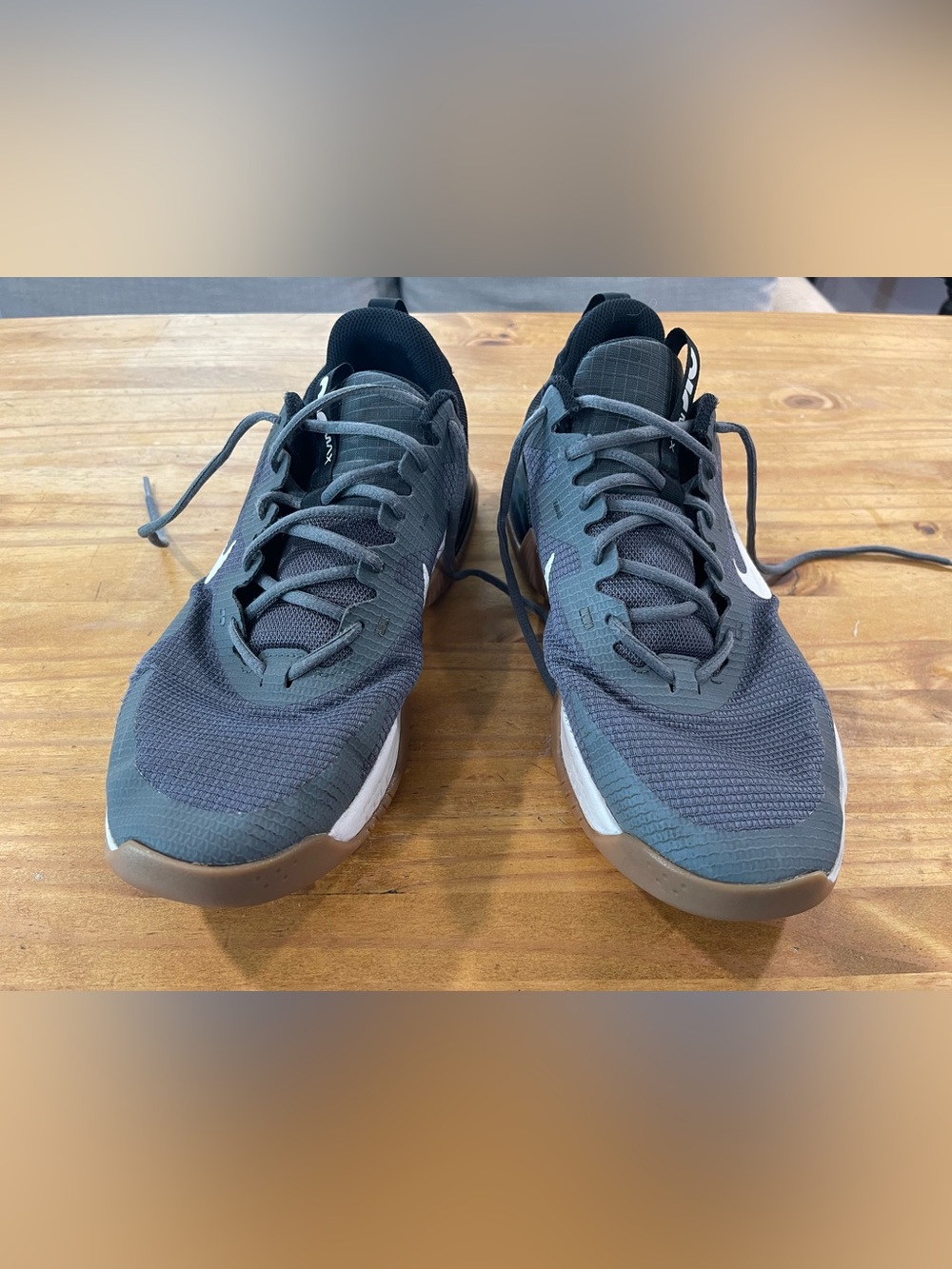 Nike Men’s Gray and Brown Gum Sole Sneakers